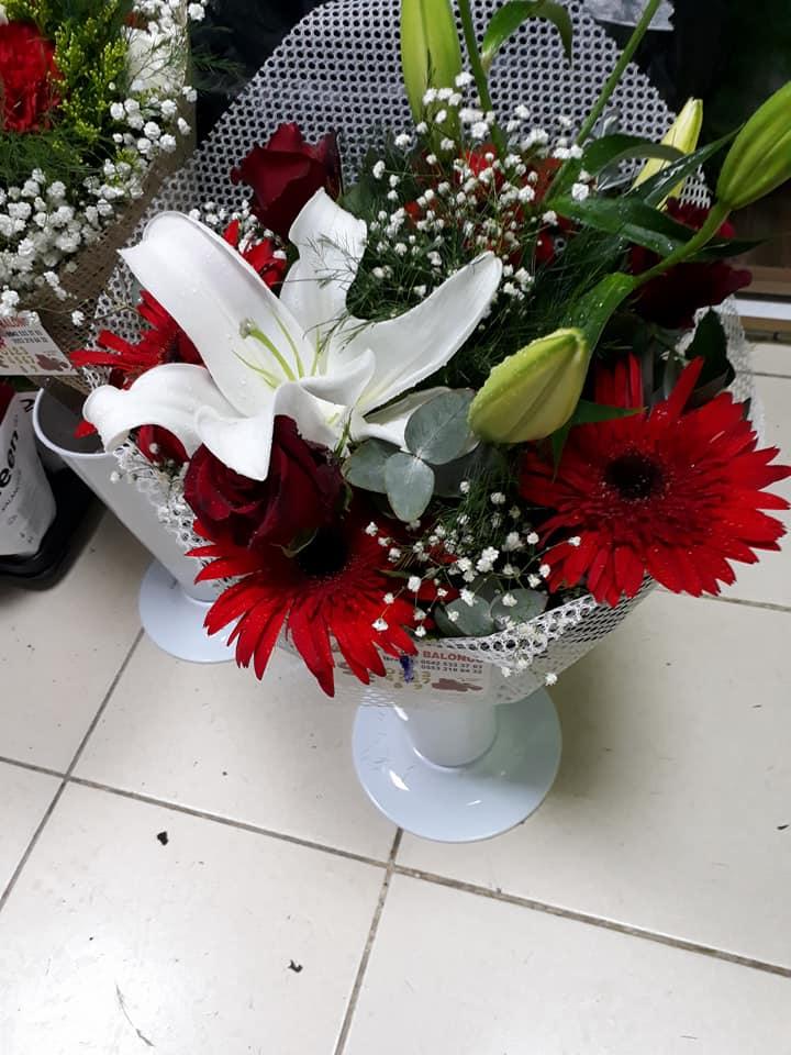 Dali Balon Çiçek Evi Foça / İzmir 0 (553) 218 84 ** Birmilyonnokta