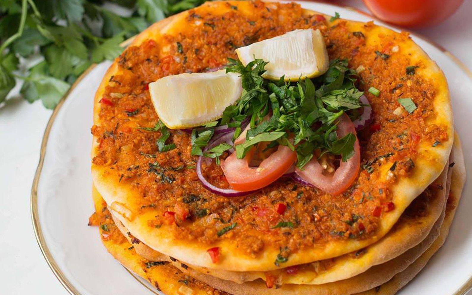 Altin Sis Urfa Kebap Ve Lahmacun Salonu Beyoglu Istanbul 0 212 244 98 Birmilyonnokta