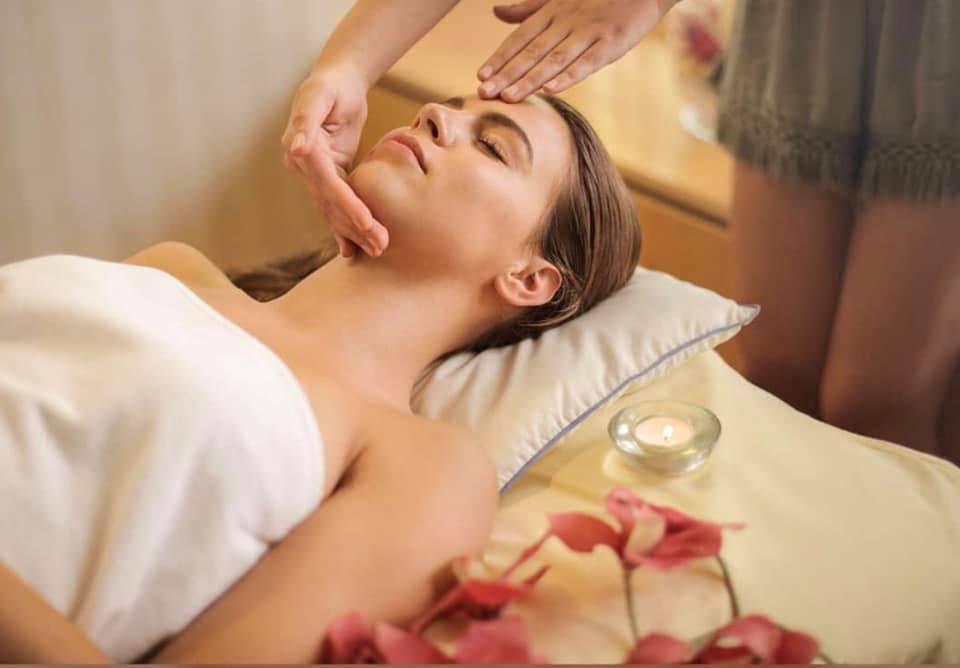 Lotus Medikal Masaj Guzellik Klinigi Karsiyaka Izmir 0 537 950 16 Birmilyonnokta