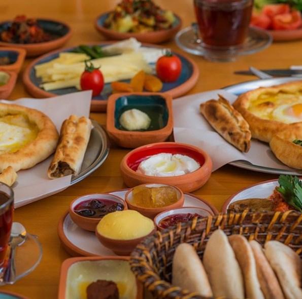 Yagli Karadenizden Pide Bodrum Mugla 0 546 418 48 Birmilyonnokta